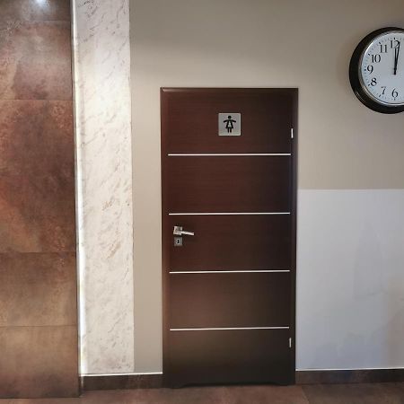 Hotel Gambit I Restauracja Cieszyn Cieszyn  Buitenkant foto