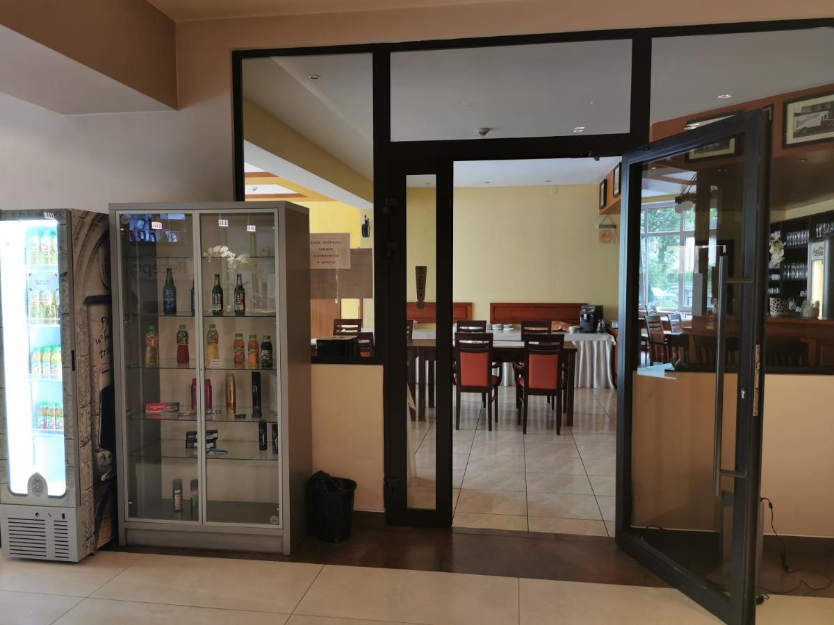 Hotel Gambit I Restauracja Cieszyn Cieszyn  Buitenkant foto