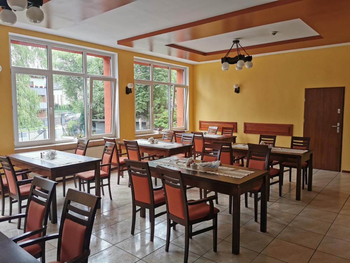 Hotel Gambit I Restauracja Cieszyn Cieszyn  Buitenkant foto