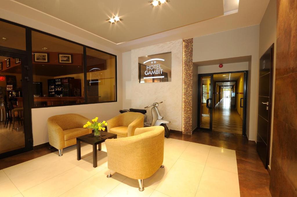 Hotel Gambit I Restauracja Cieszyn Cieszyn  Buitenkant foto